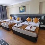 Clover Magic Seagate Belek Hotell 5*